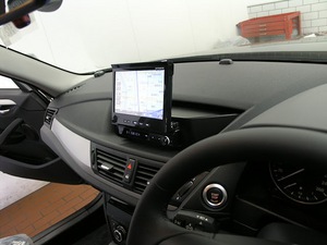 BMW X1（No.5）｜カーナビ（1DIN＋1DIN） 