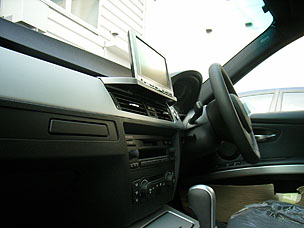 BMW3シリーズ（E90）カーナビ施工例